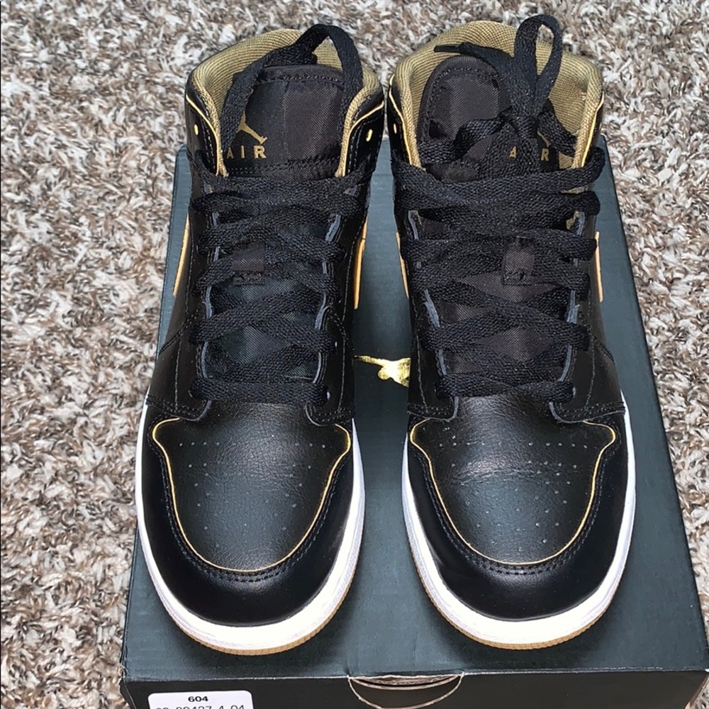 Air jordan 1 Mid Bg